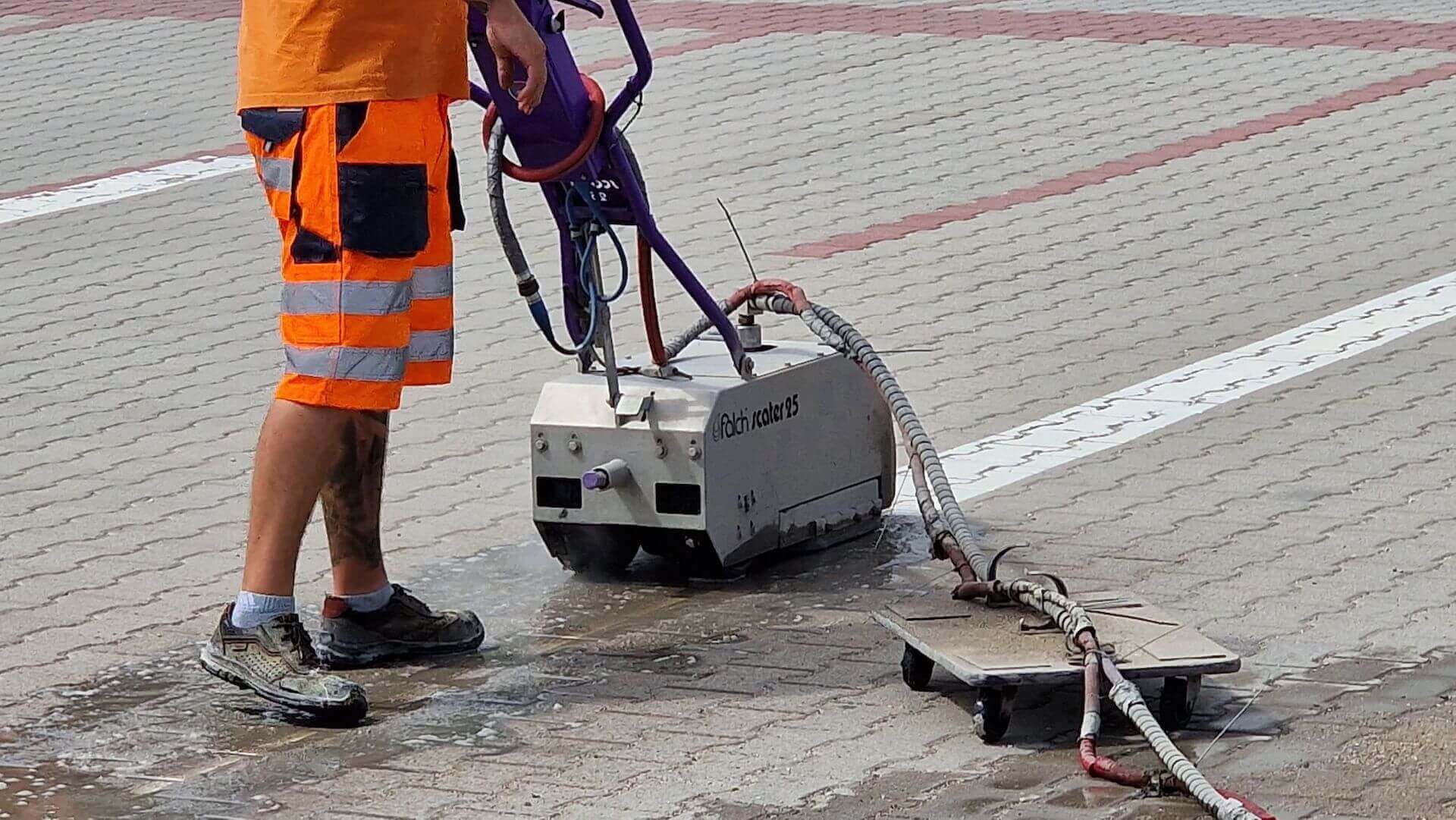 Jak przygotować powierzchnię do odnawiania oznakowania poziomego?